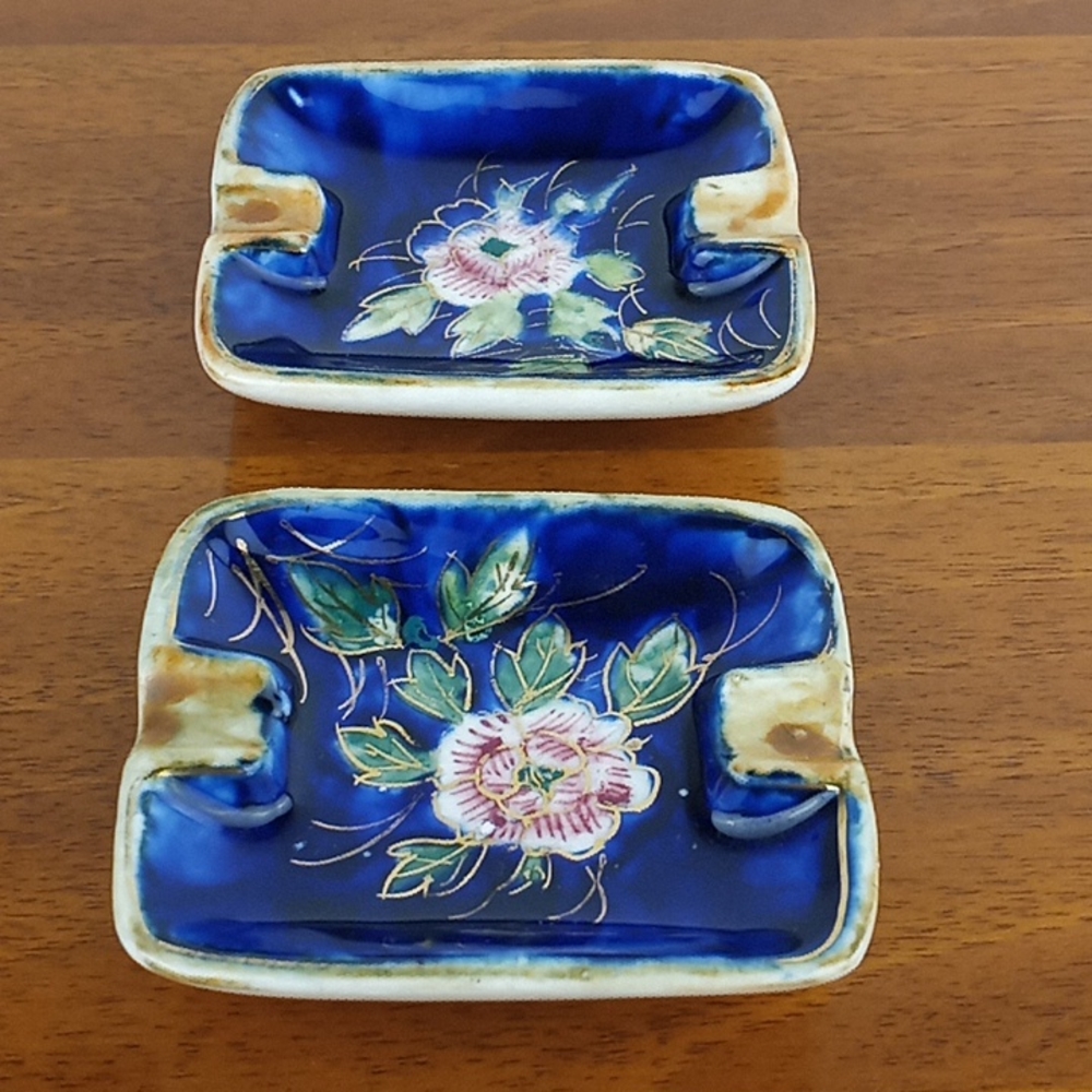 Vintage pair of ashtrays TM occupied Japan